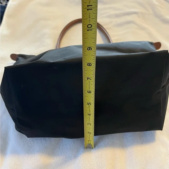 Longchamp LePliage Black Medium Tote - Picture 8 of 13